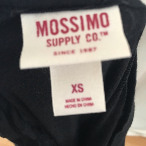 Long V Neck Tee with Pocket - Picture 4 of 4